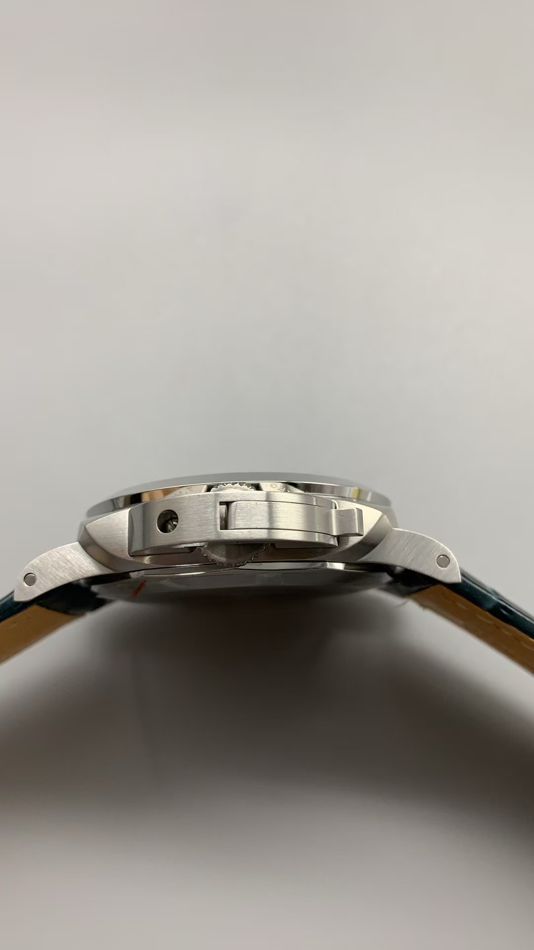 Replica PAM 1313 Panerai Luminor Marina 44mm Blue Dial Super Clone P.9010 Movement - Image 4