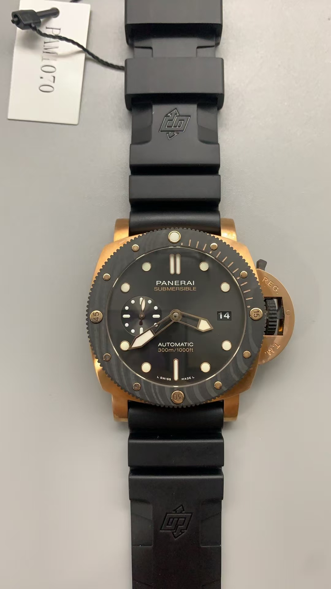 Replica PAM 1070 Panerai Submersible Quaranta Quattro Rose Gold P.900 Movement - Image 2