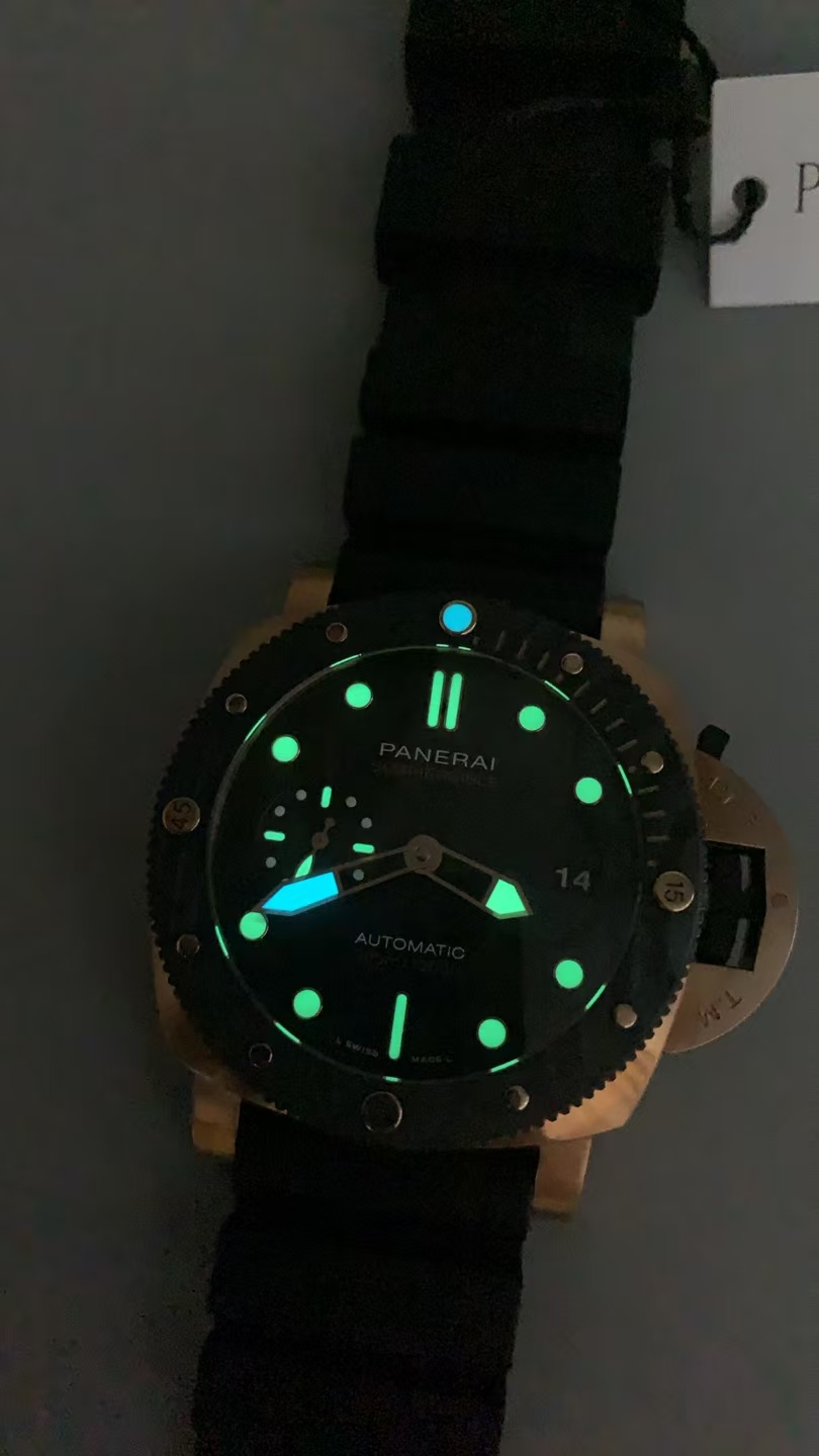 Replica PAM 1070 Panerai Submersible Quaranta Quattro Rose Gold P.900 Movement - Image 10